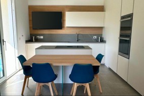 Cucina Modulnova rovere, pietra e magnolia